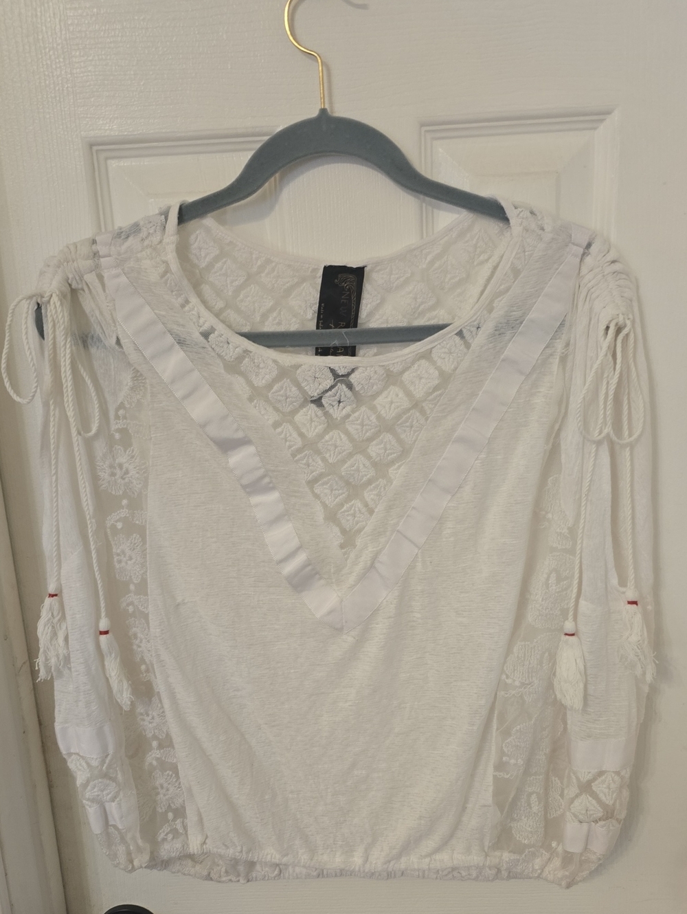 Women's White Lace Peasant Top - Boho U-Neck Small
